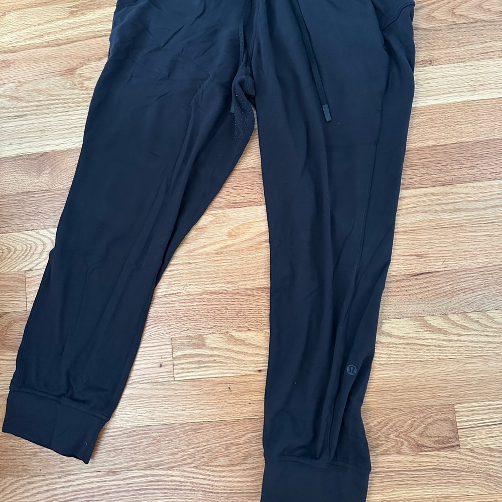 Lululemon jogger high-rise